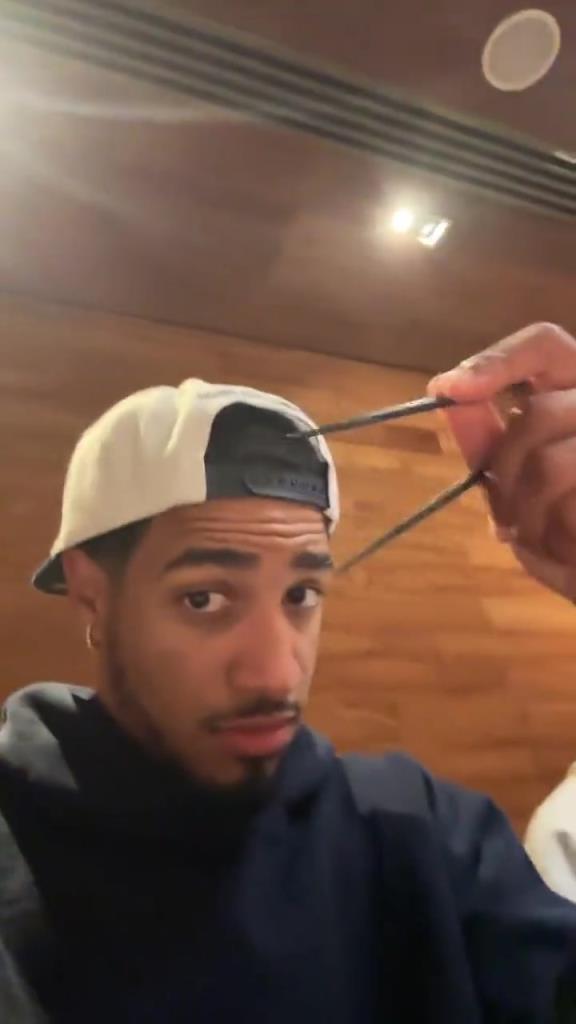 歸化歸化哈利伯頓這筷子拿的還挺標(biāo)準(zhǔn)?。?！