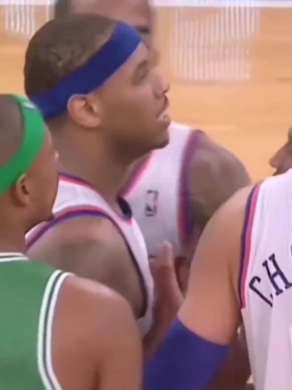 社會(huì)瓜！當(dāng)年安東尼與加內(nèi)特發(fā)生沖突，賽后瓜哥帶人堵綠軍大巴